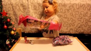 Принцесса София куколка открываем Большую конфету с наклейками - Sofia The First doll unboxing