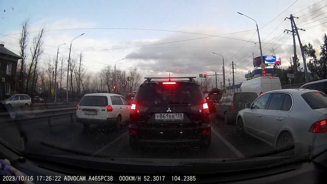 #ПДД. г. Иркутск. Разворот под запрещающий знак г/н О271АР138, Н122УХ38, Е683УН38, А149КТ138 смотреть онлайн