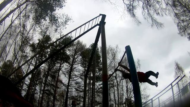 ПЕТЛЯ КОРБУТ??? ТРЕНЯ С ЛУЧШИМ ДРУГОМ смотреть онлайн