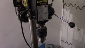 соединил токарный и сверлильный