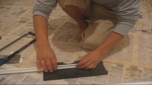 Как стыковать угол потолочного плинтуса?..