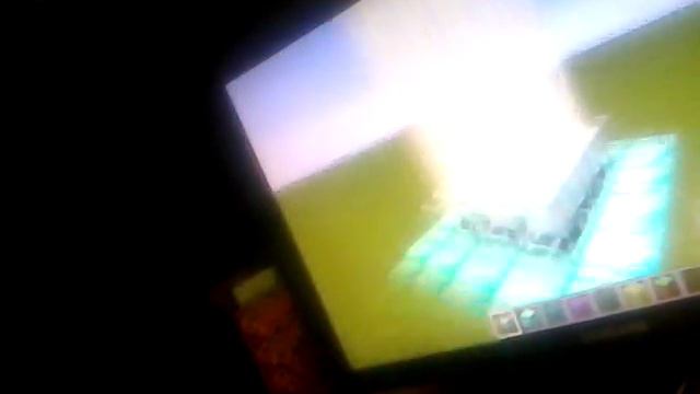 Как сделать светящийся маяк смотреть онлайн