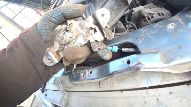 Не закрывается капот | Нива | Шеви-нива | – смотреть онлайн видео от ...