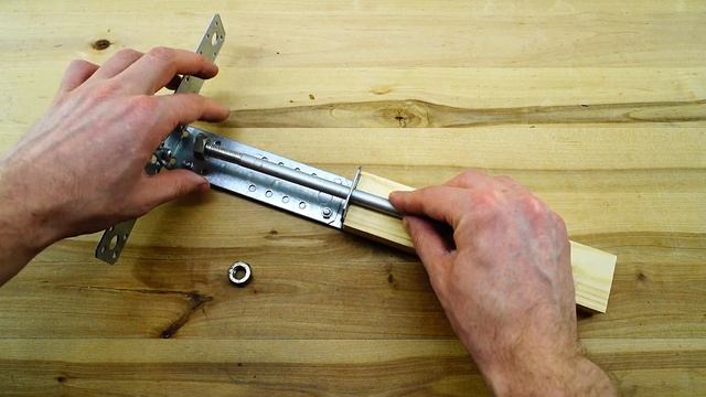 Мощный арбалет из простых доступных материалов своими руками / DIY Powerful crossbow смотреть онлайн