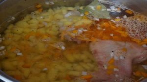 Куриный суп с яйцом