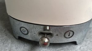 How to use the SMEG variable temperature Kettle KLF04