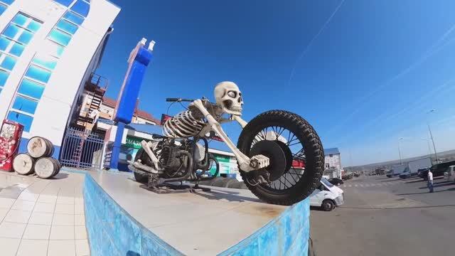 Байк Отель Кафе Гараж Отель Легенды СССР Каменск-Шахтинский Трасса М4 Дон 932 км Москва-Новороссийск смотреть онлайн