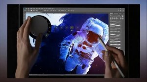 Photoshop update brings a better interface to 8K displays