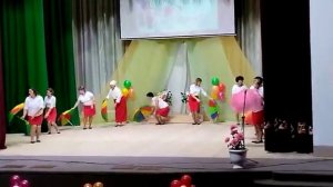 Танец "Леди -воспитатель" танцуют воспитатели детского сада "Ромашка"