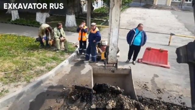 РАБОТАЕМ И ЗА ЭКСКАВАТОР И ЗА КРАН И ЗА ГРУЗОВИК,ЭКСКАВАТОРОМ ЕК 14-20 RM