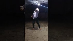 на танцполе...