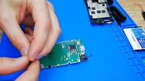 Ремонт смартфона NOKIA N8 | не заряжается | Repair