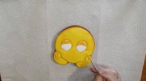 Пряник "Влюбленный Смайлик" на 14 февраля. МК. Заливка глазурью и прорисовка кистью.