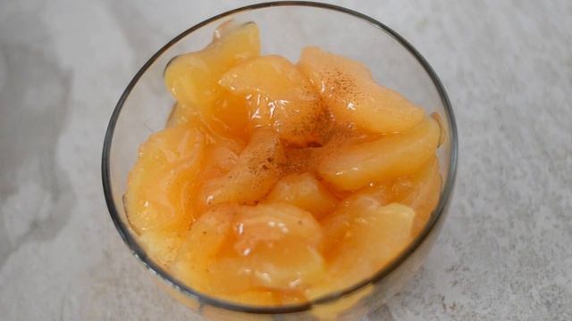 EASY APPLE COBBLER RECIPE | CRESCENT APPLE CREAM CHEESE COBBLER смотреть онлайн