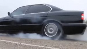 БЕРНАУТ НА BMW E34. // КРАСИВЫЙ ДРИФТ // ПОД МУЗЫКУ!! // часть 2