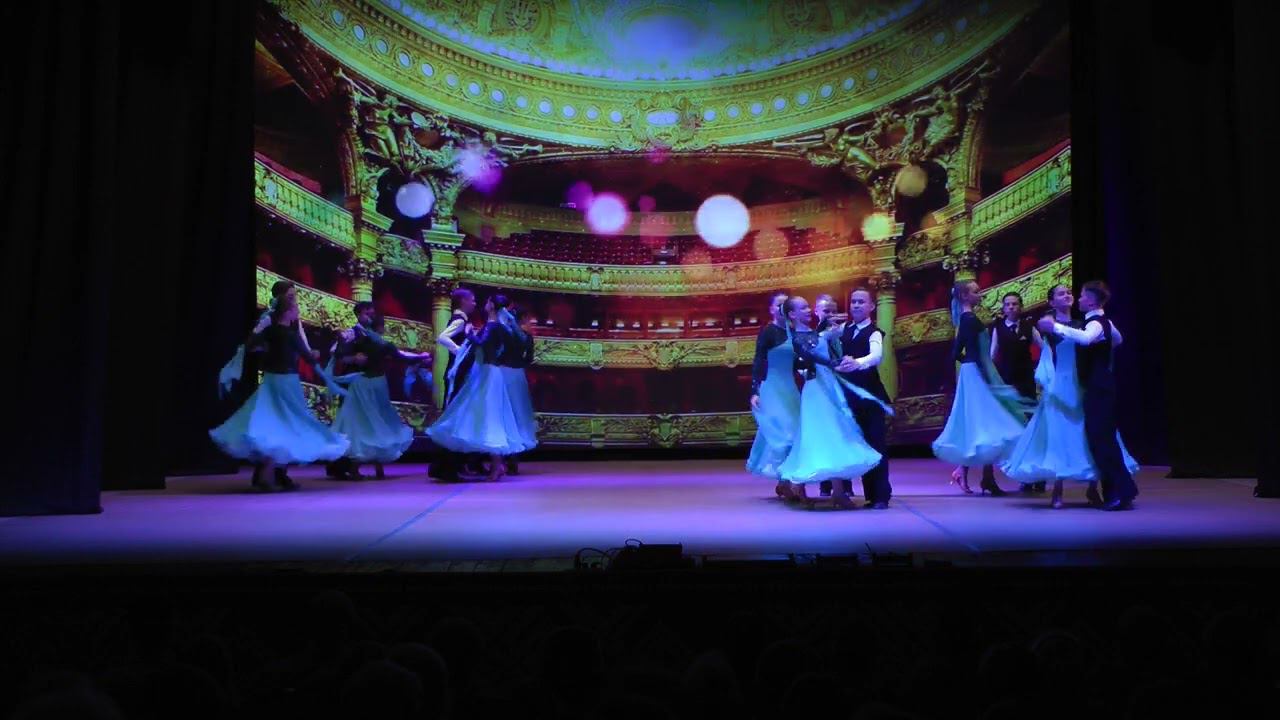 В ожидании чуда. Реверанс. Заключительный концерт 2023 смотреть онлайн