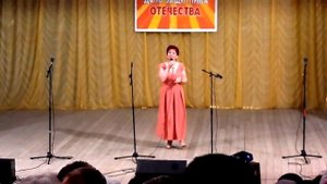 Зазвенели голоса в дали далекой.