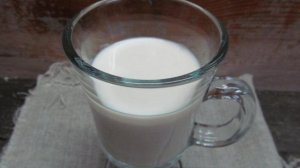 Смородиновый смузи на ряженке