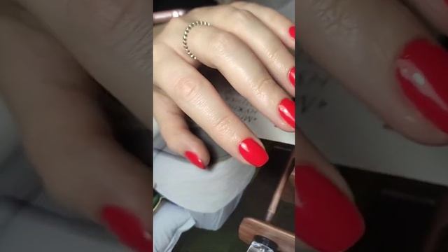 Яркие ногти #маникюр #ногти #мастерманикюра #nails #однотонный #яркий #короткие