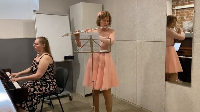 И.С. Бах Соната ми минор 3 часть смотреть онлайн