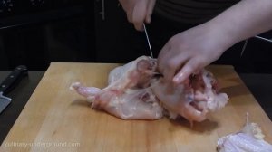 Как разделать курицу, оставив ее целой