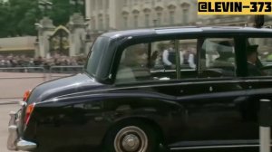 When King Charles ||| waves while returning to Buckingham Palace after his proclamation