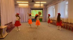 Листопад. Исполняет подготовительная группа МКДОУ детский сад Солнышко Топчиха Алтайский край