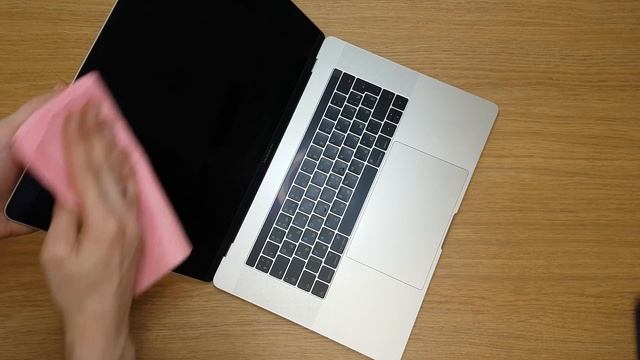 How to perfectly clean Apple MacBook Pro A1707 keyboard and body Watch