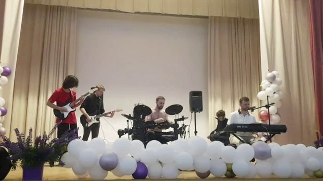Отгадайте какие две песни репетировали!?