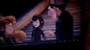 1 киноляп в монстров на каникулах 2