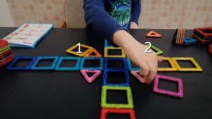 0+ Магнитный конструктор/Magnetic constructor. Как сделать мяч. ТЕМА И КАТЯ для детей.