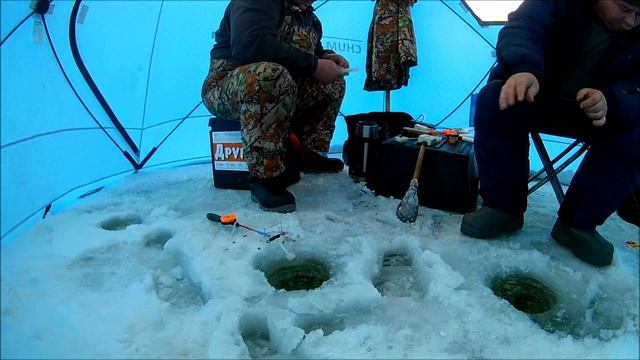 Палатка HIGASHI, первый выезд на рыбалку. смотреть онлайн