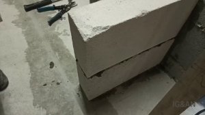 Отделка стен с нуля. ЧАСТЬ 2.Возведение перегородки из газоблока. Кладка простенка своими руками.