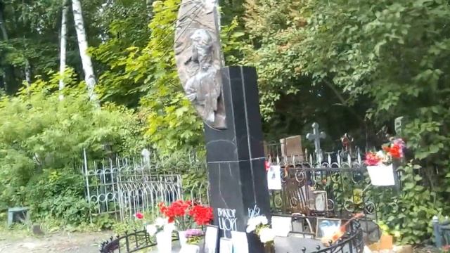 "В гостях" у Виктора Цоя и Михаила Горшенева смотреть онлайн