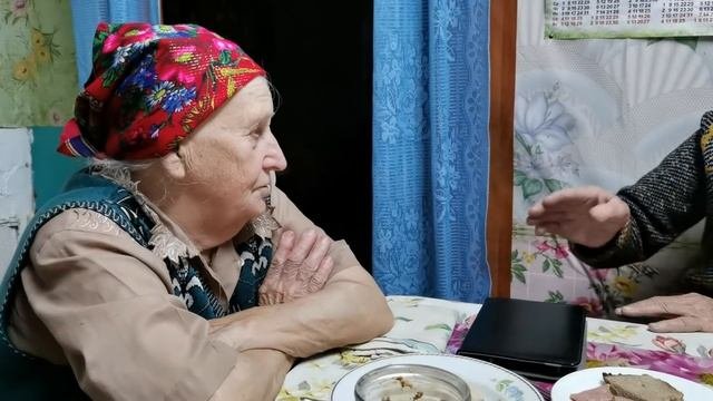 В доме, где РЕЗНОЙ ПАЛИСАД. Деревенька моя- деревянная, дальняя. Часть #2