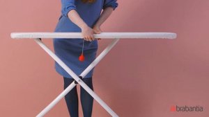 Как установить нужную высоту гладильной доски Brabantia размер D