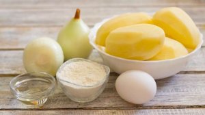 Классические драники из картофеля - вкусный рецепт дерунов на сковороде, пробуйте приготовить!