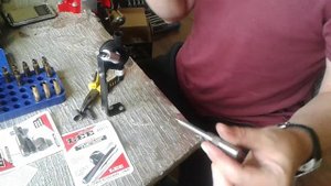 Обрезка гильз 308 с помощью универсального набора ЛИ LEE