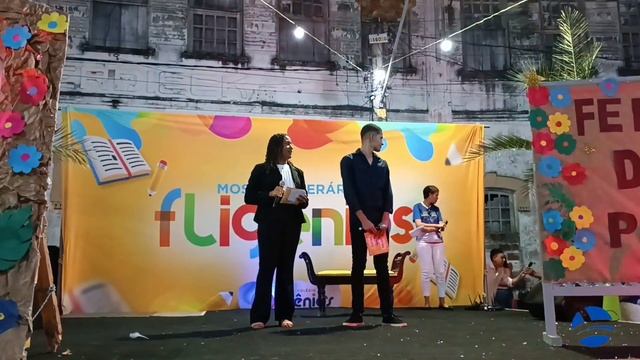 FLIGÊNIOS: A alegria tomou conta. Todos foram sambar. #samba #sambaraizprageral #reconcavobaiano смотреть онлайн