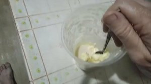 Как ложкой сделать настоящее сливочное масло из сметаны за 5 минут и дешевле чем магазинное