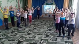 Флешмоб ко дню Космонавтики. "Космическое путешествие" старшая и средняя группа.