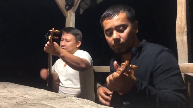 Kara kyz & Bella Ciao на домбре! #bellaciao #домбыра #юмор смотреть онлайн