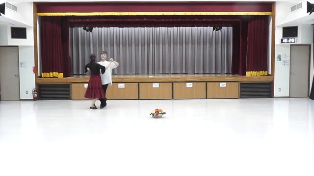 La Cumparsita ラクンパルシータ -Round (Couple Dance) смотреть онлайн