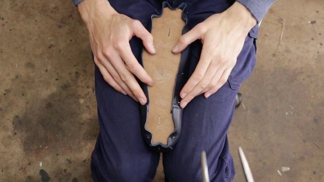 Shoemaking Lesson 9 - Lasting the Upper смотреть онлайн