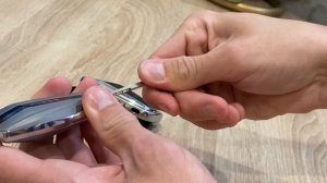 Как поменять батарейку в Смарт-Ключе / Извлечение механического ключа из корпуса Geely Coolray /SX1
