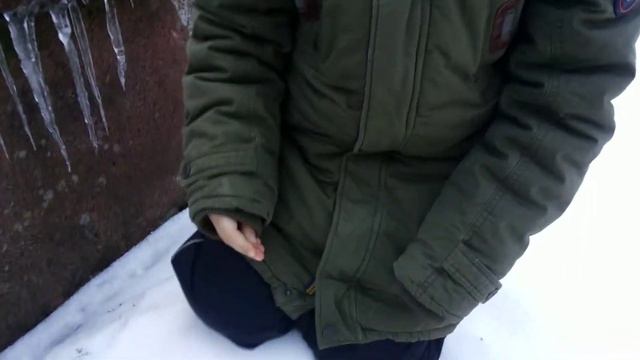 Осторожно Сосульки смотреть онлайн