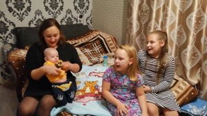 "Ой, вы люшеньки, люшеньки, жили у Ильюшеньки"