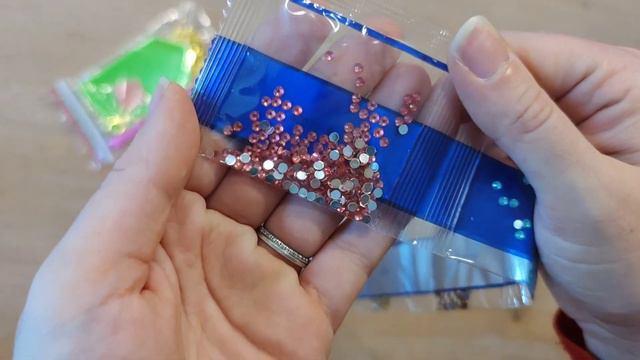 Unboxing NEWCRAFTDAY - Diamond painting - Suspensions et gorjuss unboxing newcraftday dp diy
