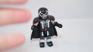 Minimates Marvel Toys R Us Wave 23 Tactical Wolverine and Marvel Now Magneto Review