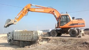 DOOSAN 210wv
